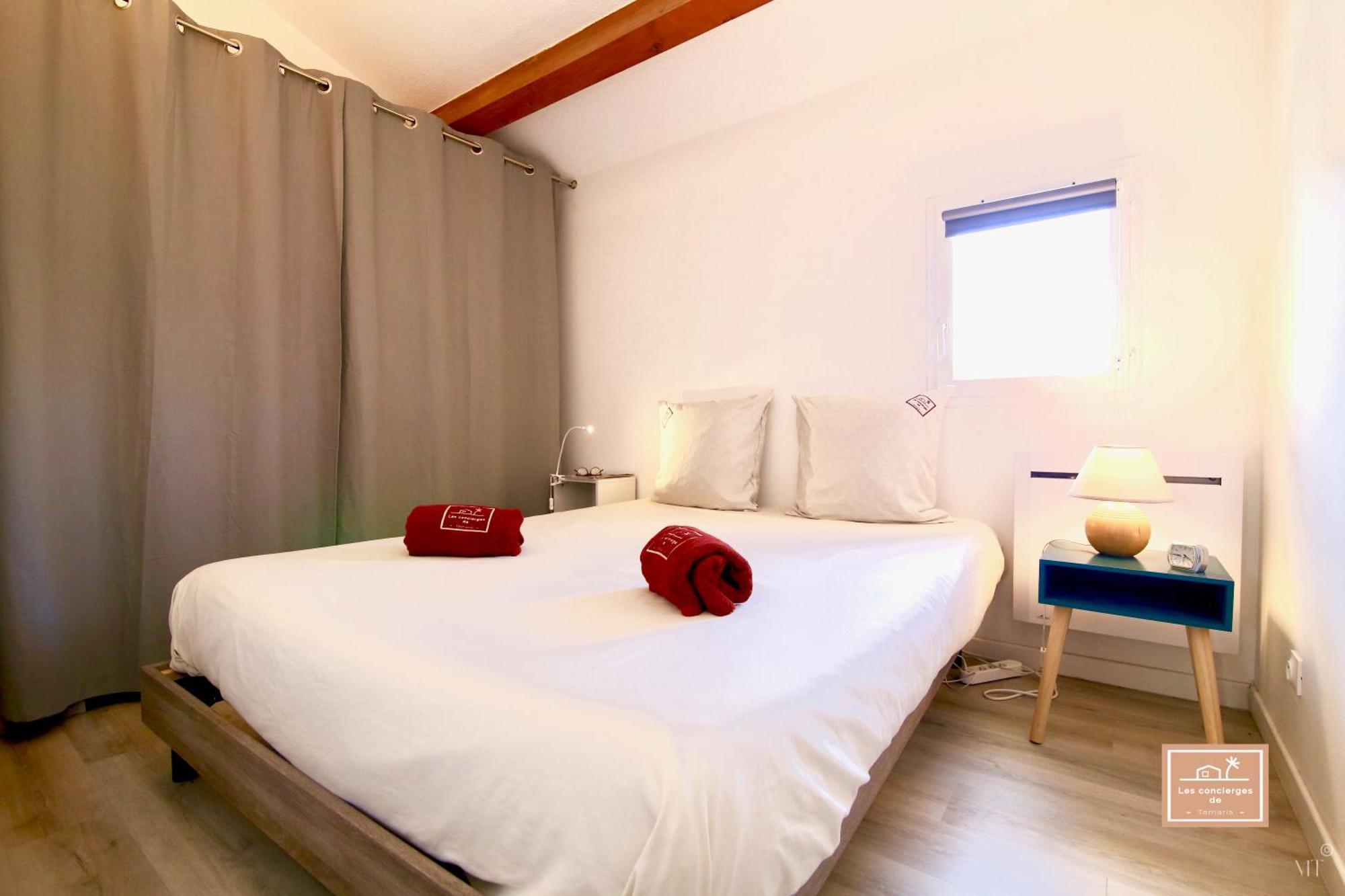 La Digue, 2 Chambres, Vue Mer Et Piscine ラ・セーヌ・シュル・メール エクステリア 写真